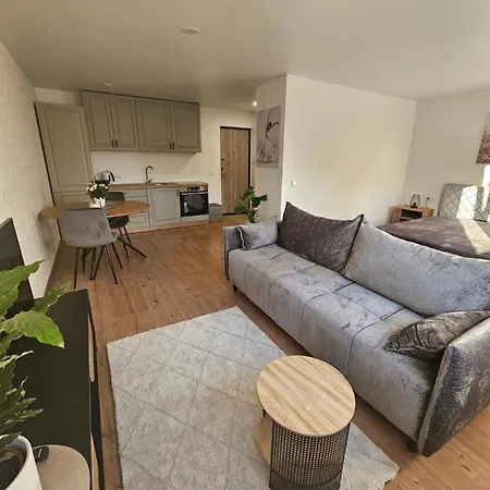 Malunininku Apartamentai 아파트 *